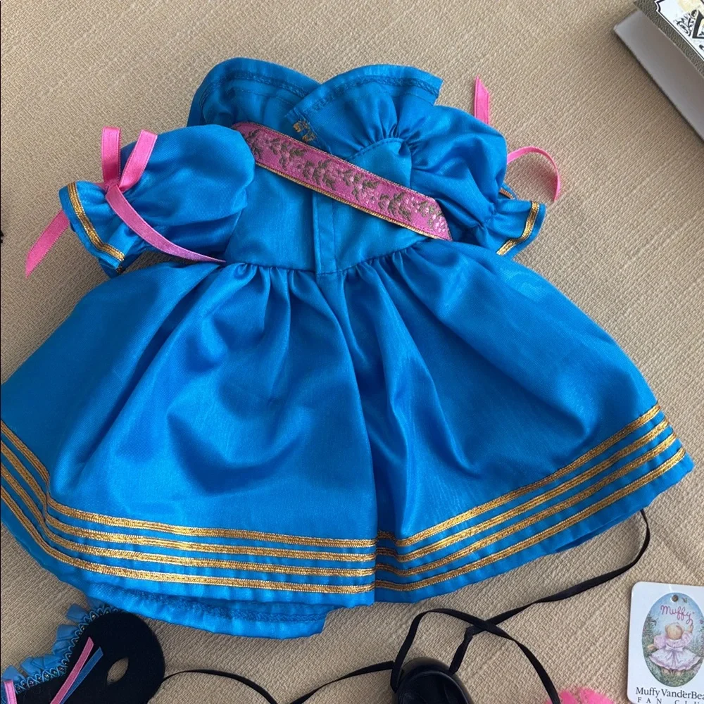 Muffy Hoppy Vanderbear Wear Bal Masque Outfit Vintage 1991 Blue Dress Mask Shoes